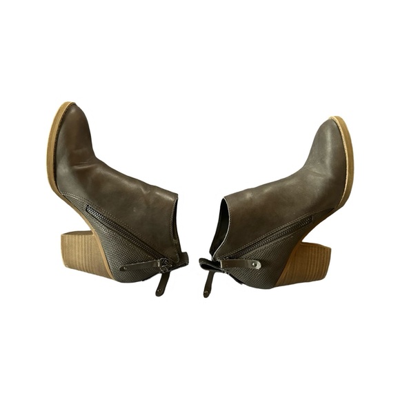 Lexi & Abbie Double Zip Clara Booties - Picture 3 of 5